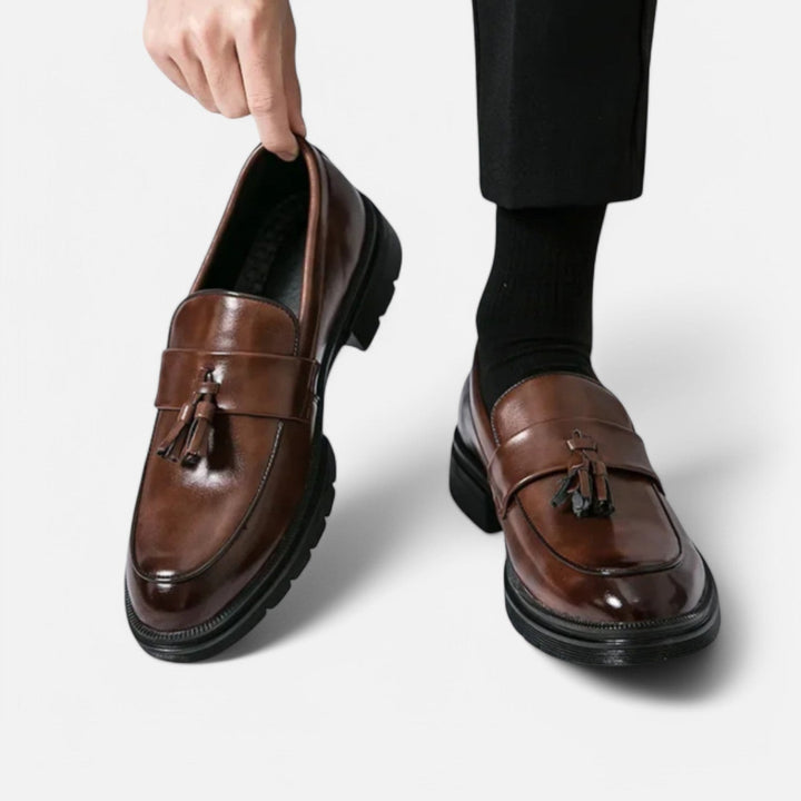 Men’s Leather Loafers – The Essence of Classic Elegance
