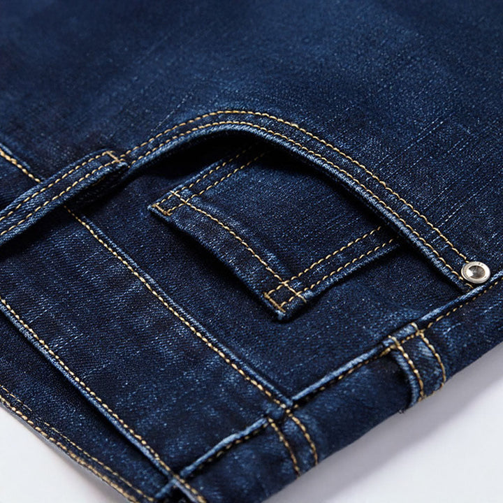 Men’s Straight-Leg Jeans – Classic Denim Trousers for Everyday Wear