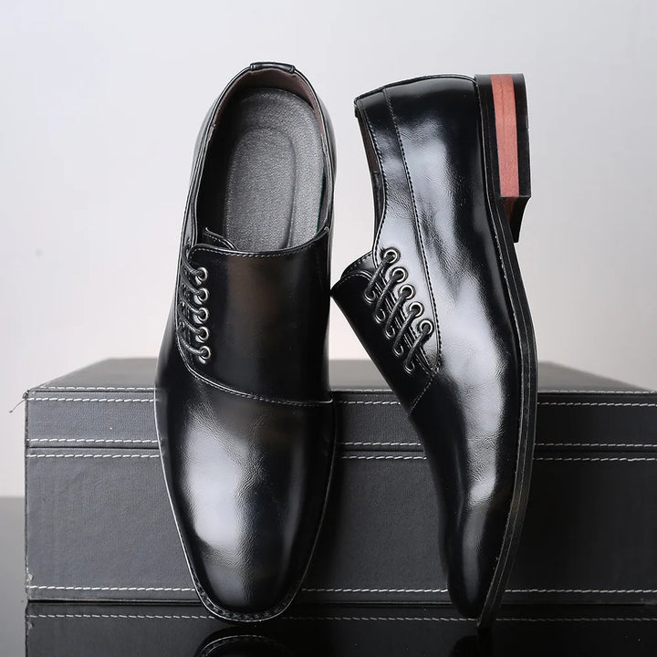 Giovanni Men’s Genuine Leather Oxfords – Classic Design, Modern Comfort